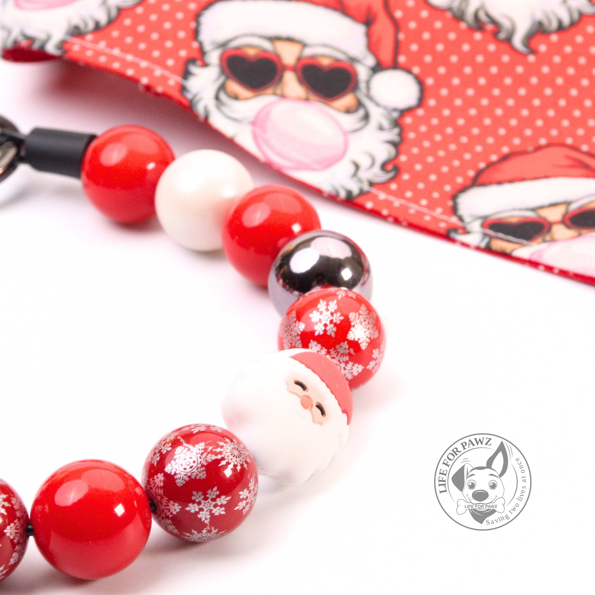beaded dog necklace Santa & Snowflakes Christmas Beaded Dog Collar by Life for Pawz – Handmade for pets